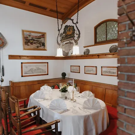 Hotel Romantik Zur Post 4*
