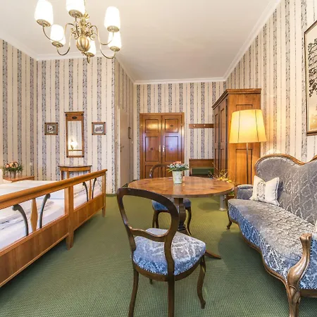 Romantik Zur Post Hotel Fuerstenfeldbruck