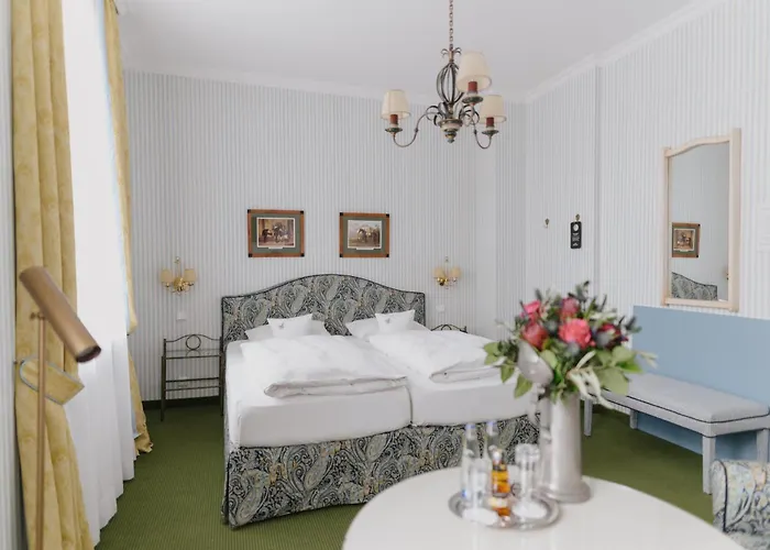 Romantik Zur Post Hotel Fuerstenfeldbruck