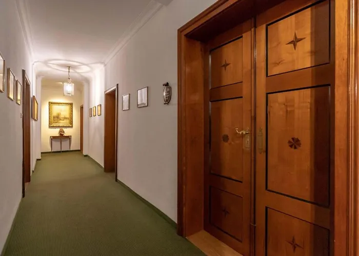 Hotel Romantik Zur Post 4*